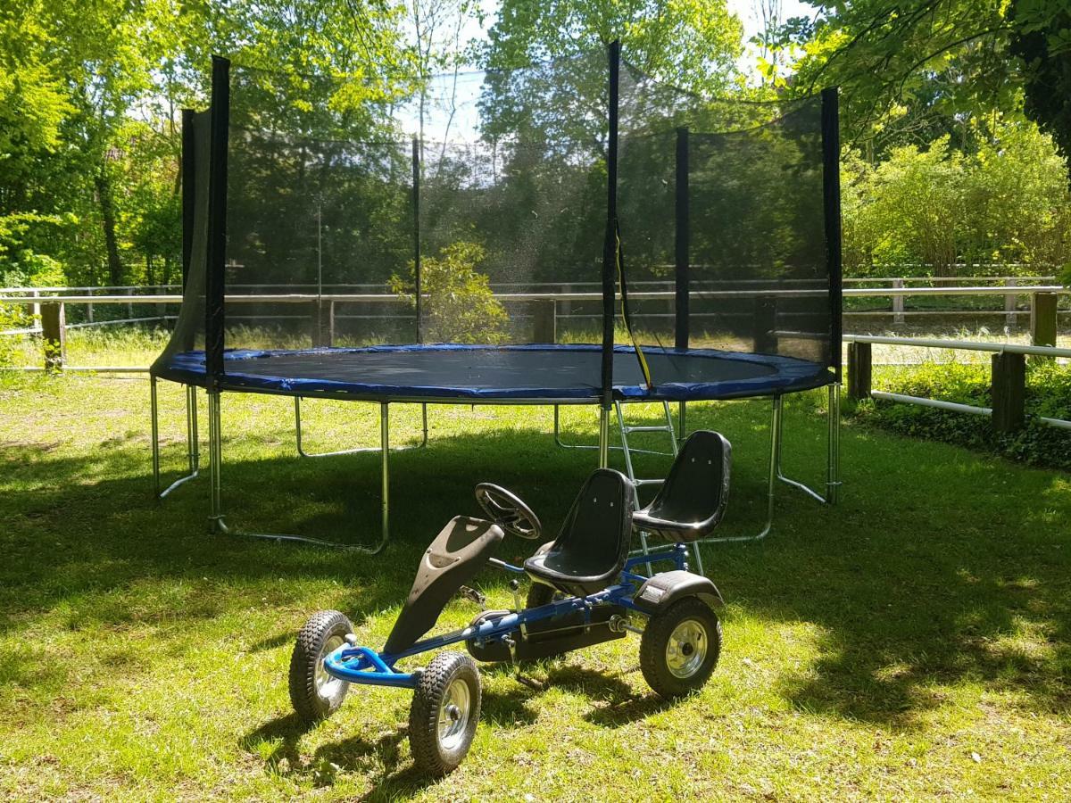 Grosse, Helle Ferienwohnung Mit 2 Balkonen Auf Dem Bauernhof In Der Lueneburger Heide Oetzen Exterior photo