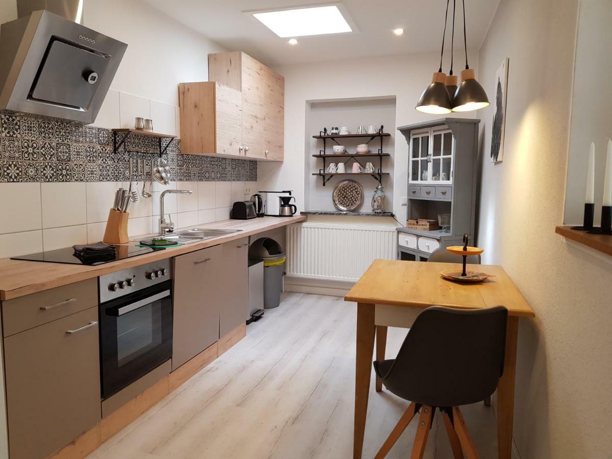 Grosse, Helle Ferienwohnung Mit 2 Balkonen Auf Dem Bauernhof In Der Lueneburger Heide Oetzen Exterior photo