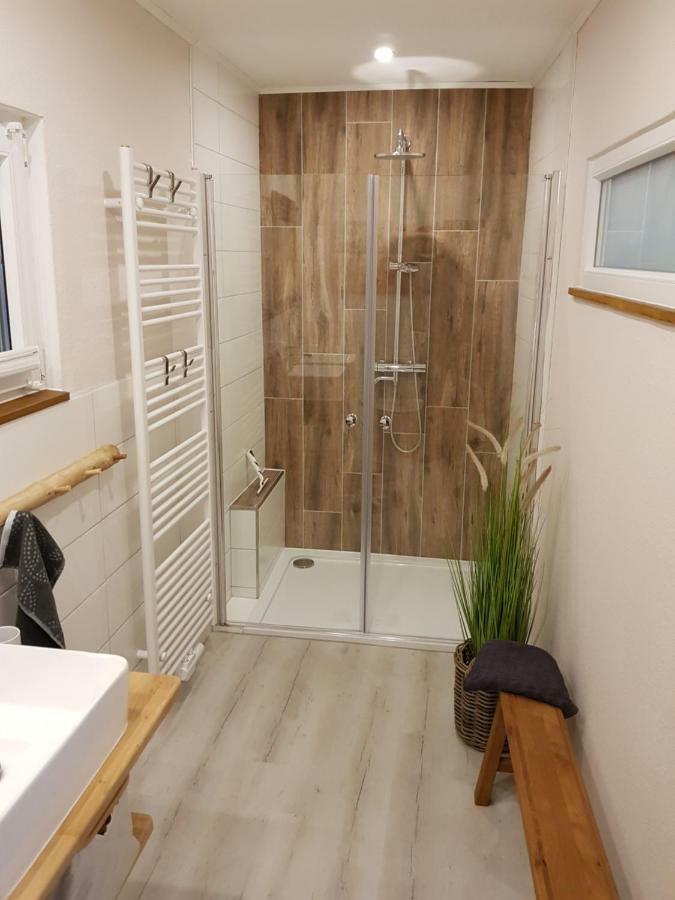 Grosse, Helle Ferienwohnung Mit 2 Balkonen Auf Dem Bauernhof In Der Lueneburger Heide Oetzen Exterior photo