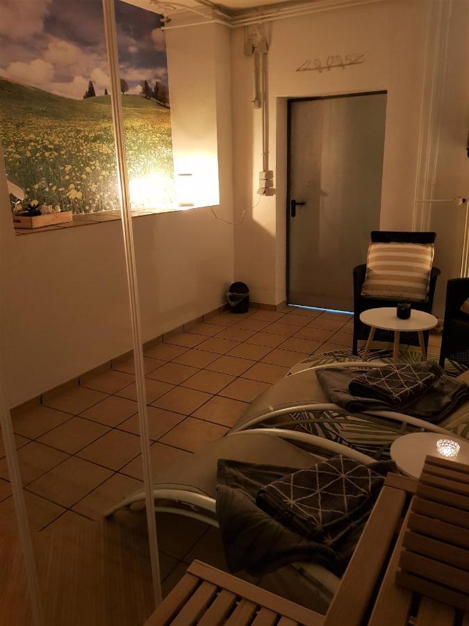Grosse, Helle Ferienwohnung Mit 2 Balkonen Auf Dem Bauernhof In Der Lueneburger Heide Oetzen Exterior photo